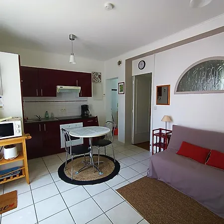 Renove Calme Avec Jardin Fleuri, A Proximite Du Canal De Nantes A Brest Et De La Foret Du Gavre - Fr-1-306-1007