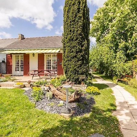 펜션 Renove Calme Avec Jardin Fleuri, A Proximite Du Canal De Nantes A Brest Et De La Foret Du Gavre - Fr-1-306-1007